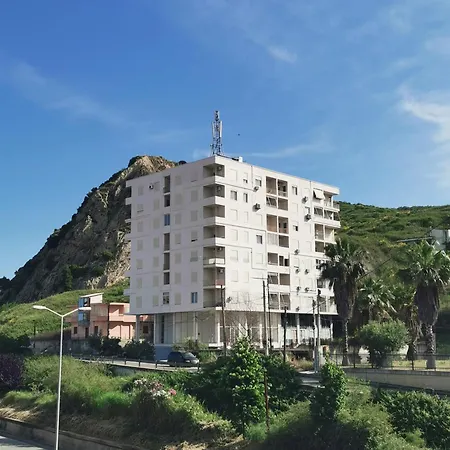 Luna Mare Durrës
